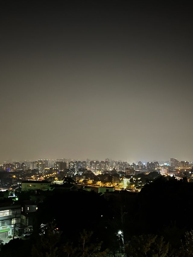 （台中/北屯區）大坑最美夜景餐廳-眺高 STAY WITH MOUNTAIN
