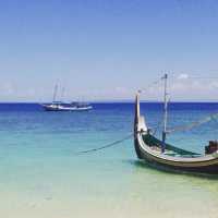 【インドネシア】透き通る海”Pulau Gili Labak“
