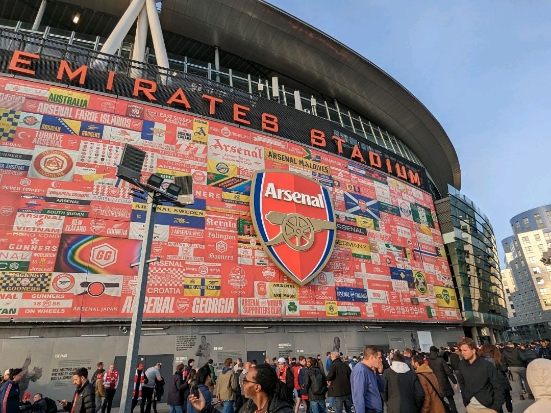 サッカー好き必見】アーセナルのホーム「エミレーツ・スタジアム