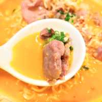 簡約精緻東南亞美食餐廳YUMMEE