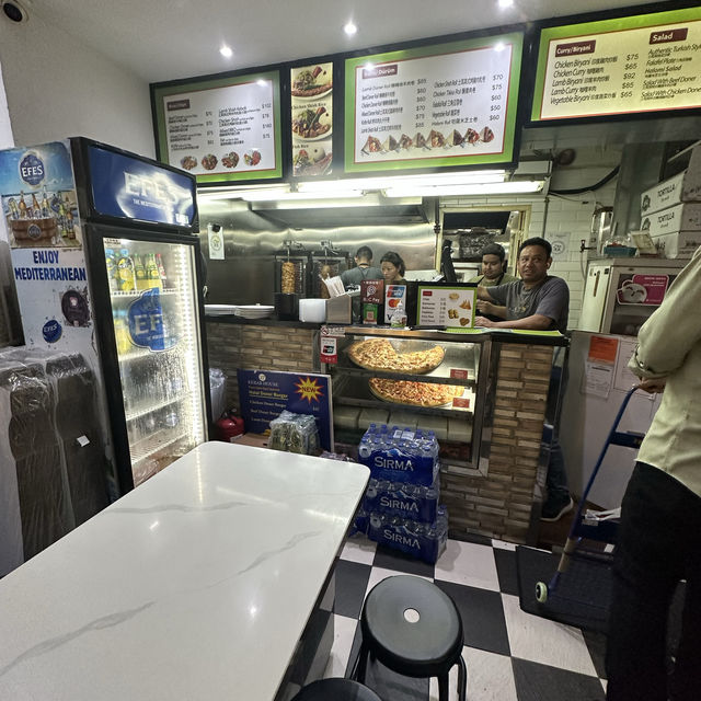 異國風情！土耳其經典街頭小食🇹🇷 Döner kebab ‧ 土耳其旋轉烤肉卷🌯