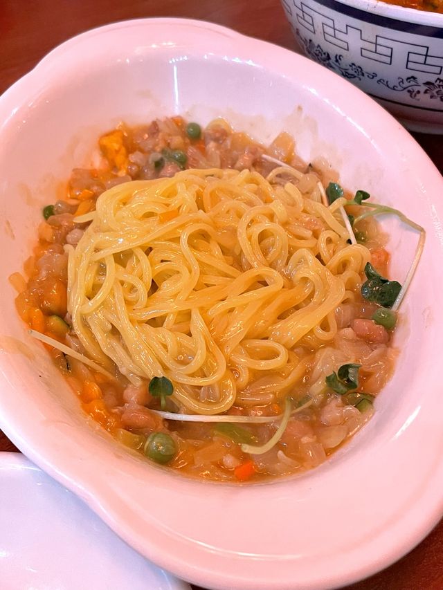 인천 차이나타운 맛집, 하얀 짜장면으로 유명한 연경