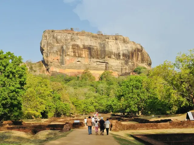 Discover the hidden gem of Sigiriya.