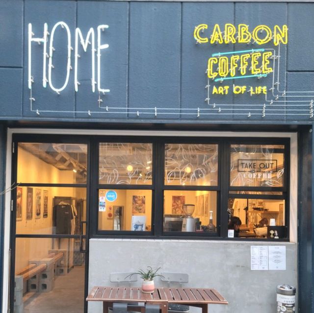 일본 후쿠오카 여행 중 들려보면 좋을 카본 커피 CARBONCOFFEE