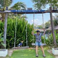 ชายนาคาเฟ่ นนทบุรี