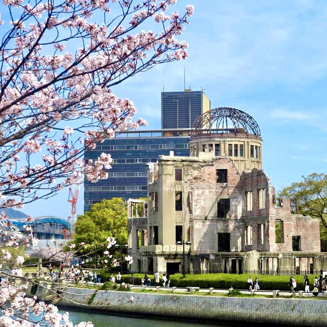 🌸 Hiroshima Peace Memorial Park: A Symbol of Hope and Remembrance 🌸