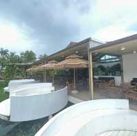 ยุ้งฉางคาเฟ่ คาเฟ่ทุ่งดอกปอเทืองกลางเมืองจันทบุรี