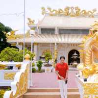 ศาลเจ้าแม่กวนอิม พันเนตร พันกร