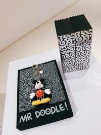 【限量藝術展】Mr Doodle愛情雕塑，遠東百貨信義A13
