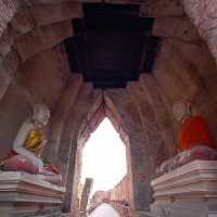 ปราสาทนครหลวง โบราณสถาน - อยุธยา