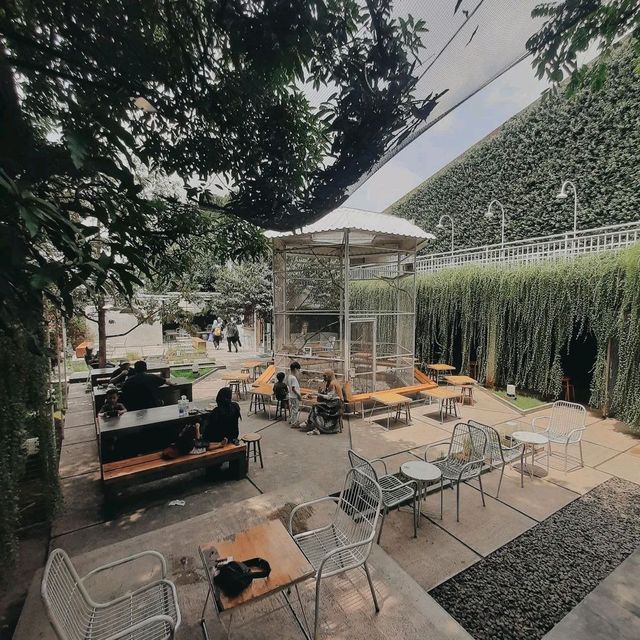 DADI'S COFFEE | COZY & AESTETHIC DADI'S COFFEE GARDEN