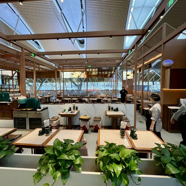 Delightful Noodles at Songhelou in Shanghai Delightful Noodles at Songhelou in Shanghai