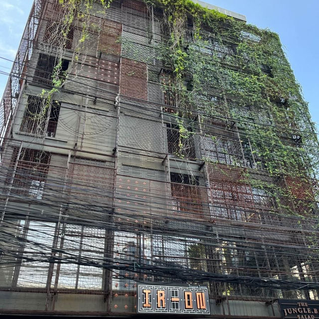 IR-ON Hotel