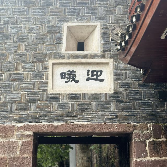 The legendary Phoenix Ancient town in China!