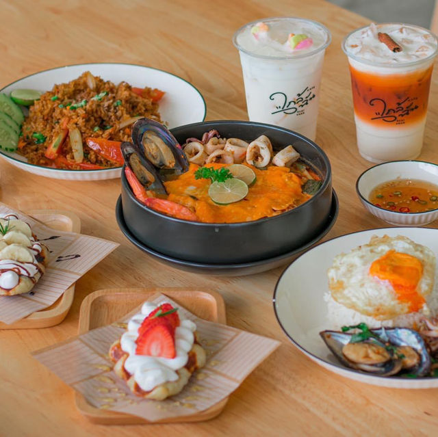 คาเฟ่วิวทุ่งนาสไตล์มินิมอล นนทบุรี