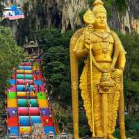 🇲🇾 Ascend to Awe-Inspiring Views at Batu Caves Temple