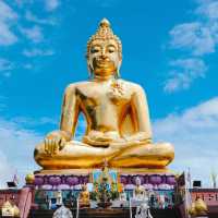 พระพุทธนวล้านตื้อ