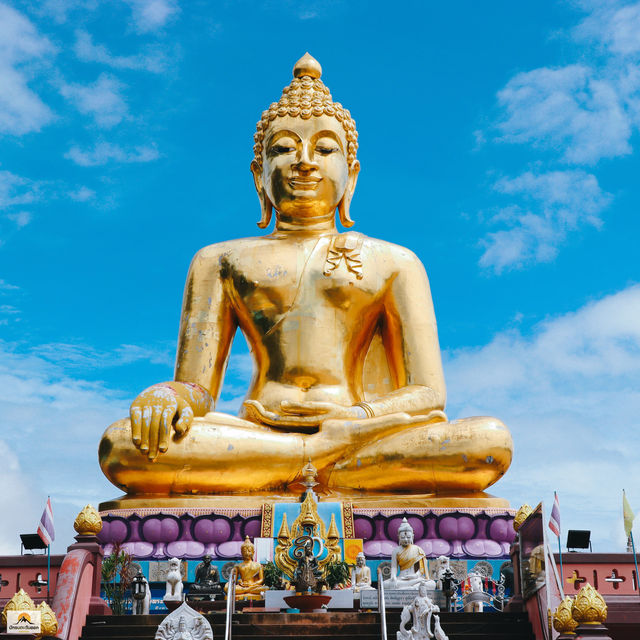 พระพุทธนวล้านตื้อ