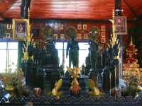 เที่ยวพิพิธภัณฑ์ ชาติ ศาสน์ กษัตริย์ วัดล้านหอย