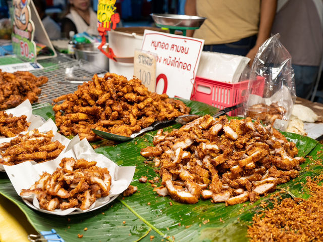 #เที่ยวสุราษฎร์ เดิน ชิม กิน เที่ยว  "ตลาดศาลเจ้า"