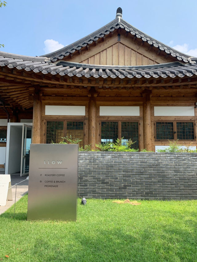 ˚₊*̥⸜🍬엘로우 카페 경주여행 최애 뷰맛집 