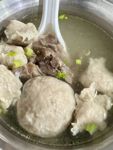 新竹 吃肉圓配烤香腸 新竹 吃肉圓配烤香腸