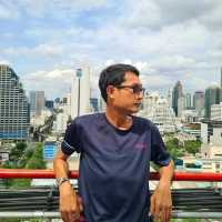 FURAMA SILOM โรงแรมใจกลางเมือง ห้องพักกว้างขวาง