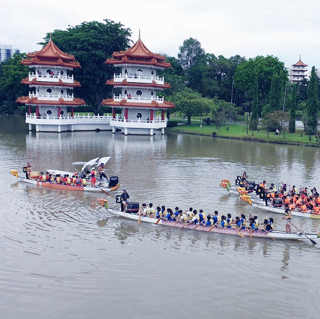 Explore Dragon Boat Adventures near Singapore’s Jurong Lake!
