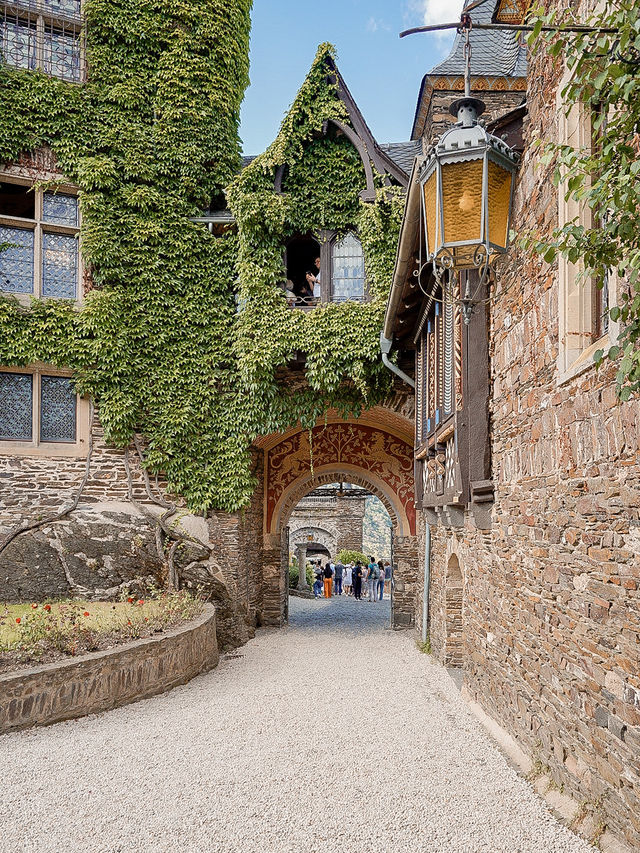 📍Reichsburg Castle