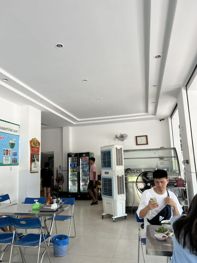 Quan Pho Hong พิกัดร้าน brunch อร่อยสุดในดานัง 🇻🇳