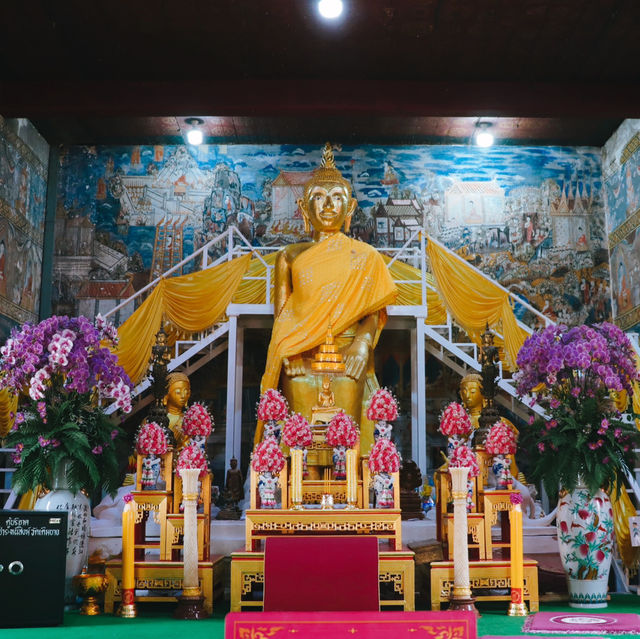 ท้าวเวสสุวรรณหน้าทองคำ 