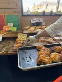 【福岡グルメ】倉庫をリノベーションしたパンもお客さんも多いベーカリー🍞🥖