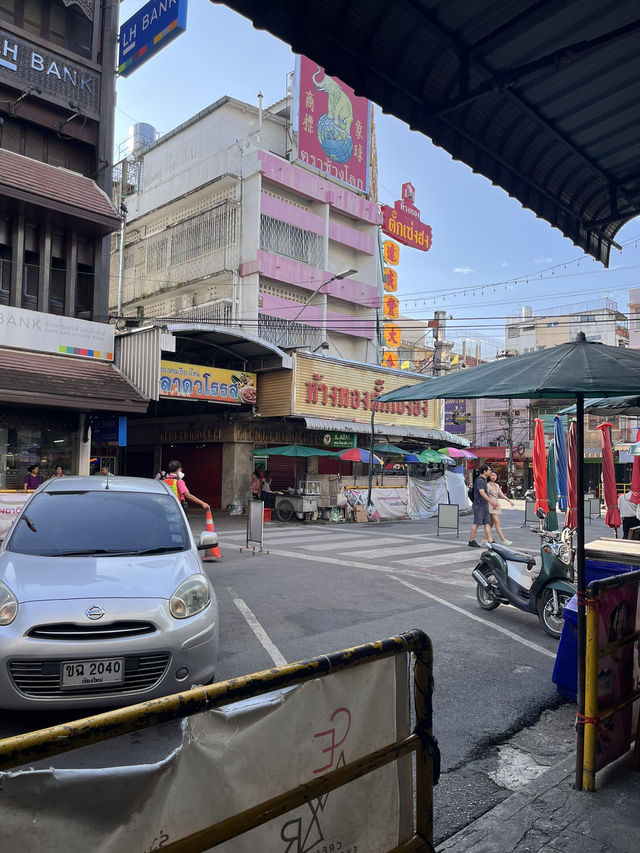 이것저것 기념품 사기에 딱인 '와로롯 마켓'🇹🇭