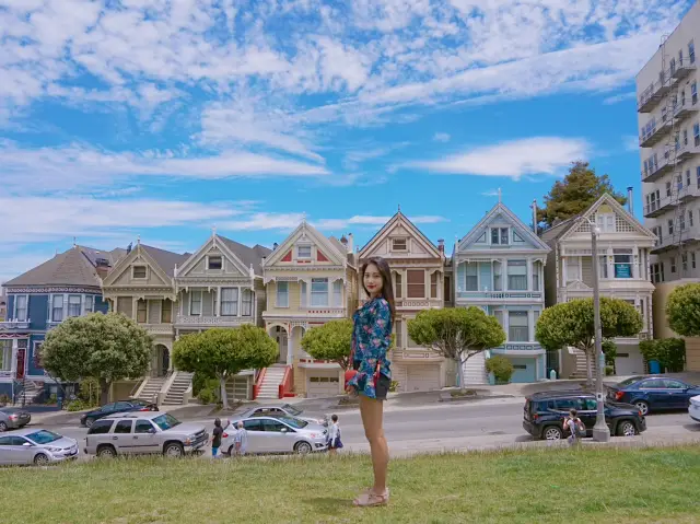 舊金山打卡景點：色彩繽紛的建築群——彩繪仕女