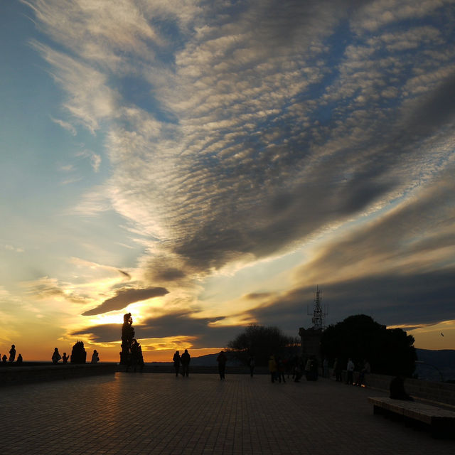 Sunset in Castell de Montjuic