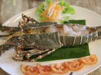 ตลาดทะเลสดหาดราไวย์ จ.ภูเก็ต