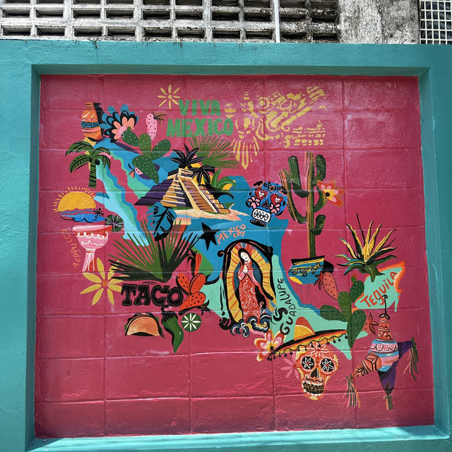 เดินชิลล์ เสพศิลป์กำแพงสวย Street art Phuket