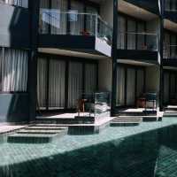 โรงแรมติดทะเล อ่าวสิเหร่ ภูเก็ต The Tide hotel