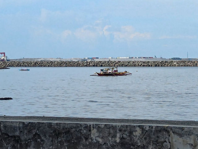 Manila Baywalk Dolomite Beach