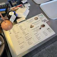 【韓国】めちゃくちゃ綺麗なホットケーキが食べれるムードのあるカフェ🥞