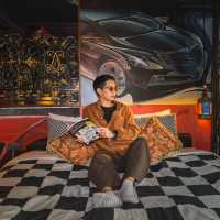 MeStyle Garage Hotel Bangkok 🛢️🪜