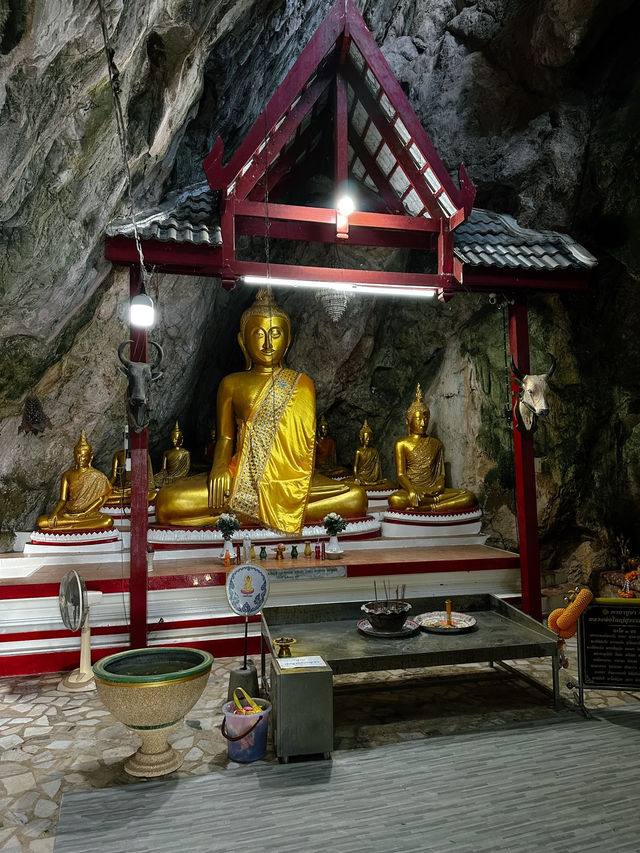 Wat Cha Am Khiri: A Hilltop Gem