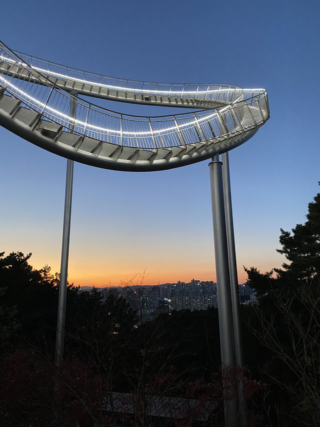 마치 우주정거장에 온듯한 포항 여행지 🪐스페이스워크