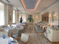 Four Seasons Hotel فندق فور سيزون نايل بلازا القاهره