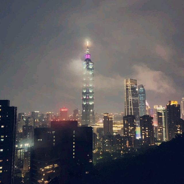 จุดชมวิว Taipei 101 ที่ เขาเซี่ยงซานหรือเขาช้าง