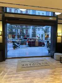 พัก Barcelona ยูโรปาร์ค โฮเต็ล (Europark Hotel)  