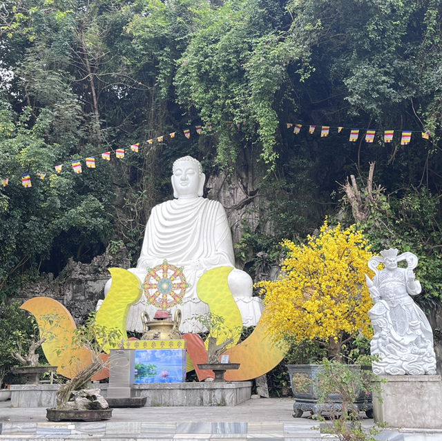 Explore the famous mable mountain in Danang 