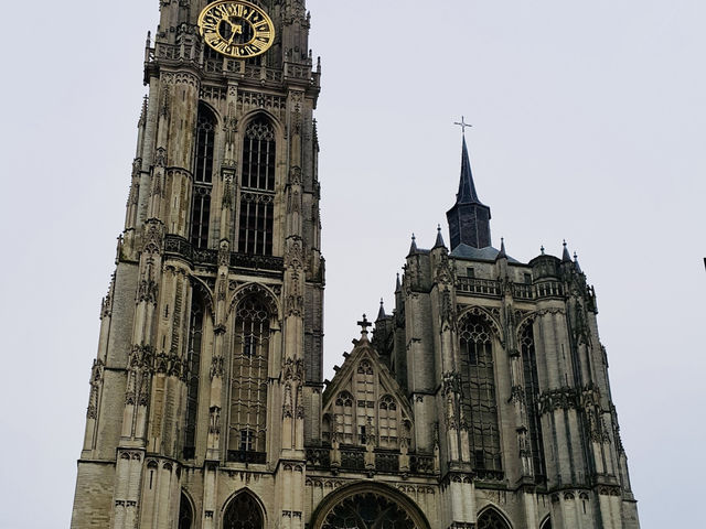 Discover Antwerp: A Blend of History and Art