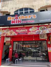Popular spot for fried chicken lovers in Jeli