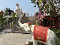 หลวงปู่ทวดองค์ใหญ่ 